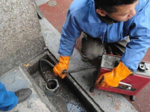 柳江疏通下水道